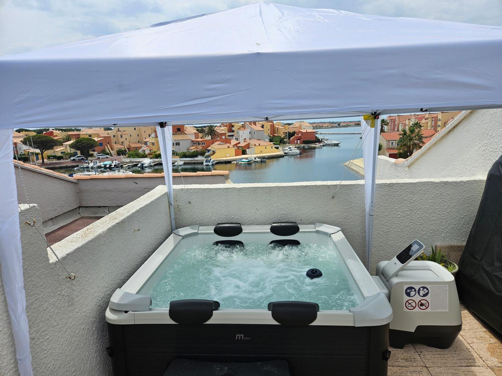 Nautica Bulles Jacuzzi Privatif Vue Marin Apartment *