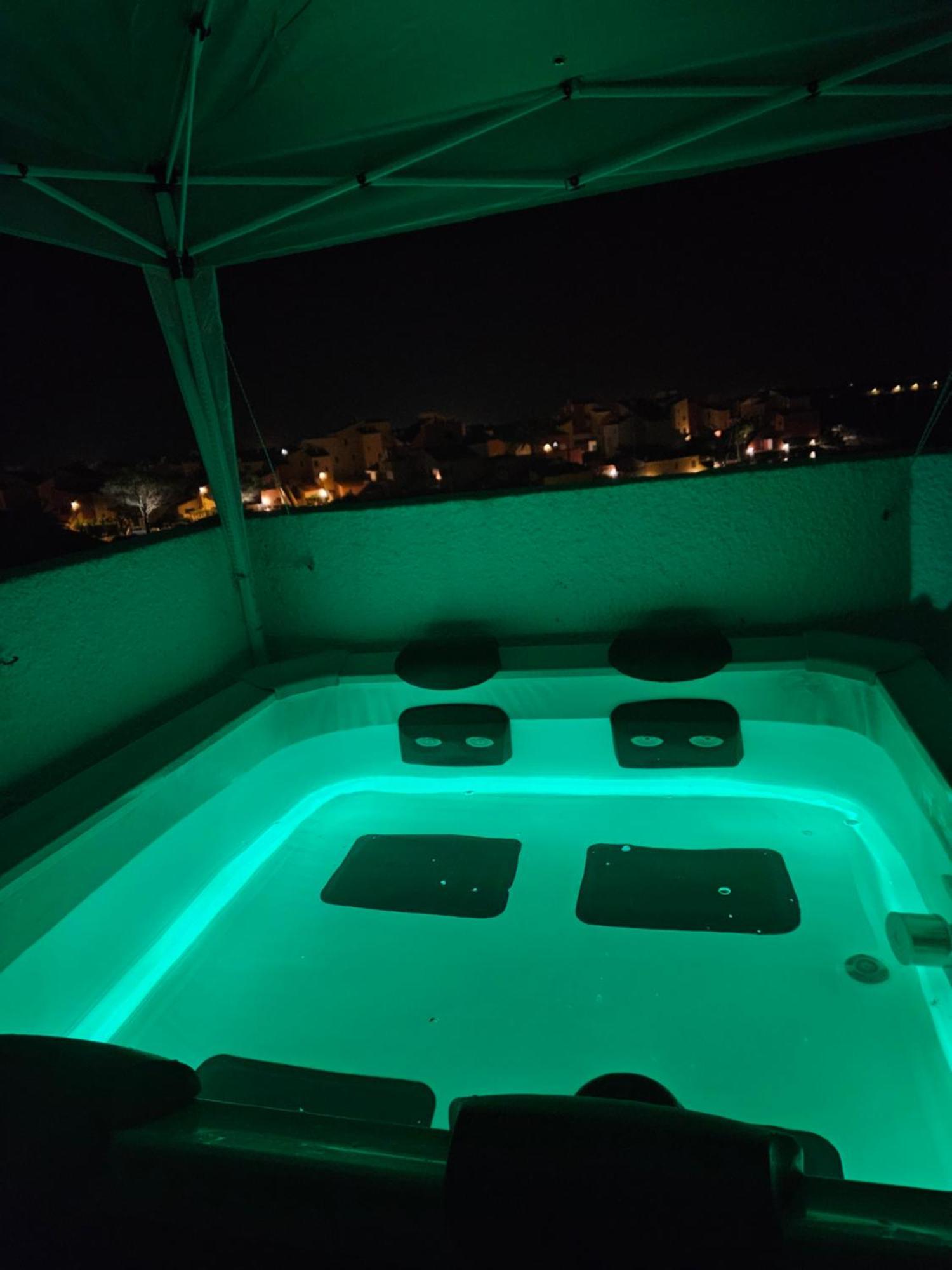 Nautica Bulles Jacuzzi Privatif Vue Marin *